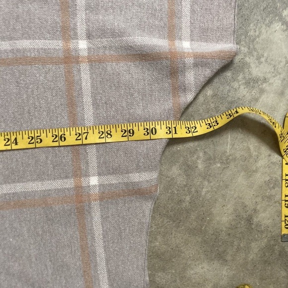 Max Studio Sweater Womens One Size Turtleneck Poncho‎ Plaid Tan Pullover - Picture 3 of 9